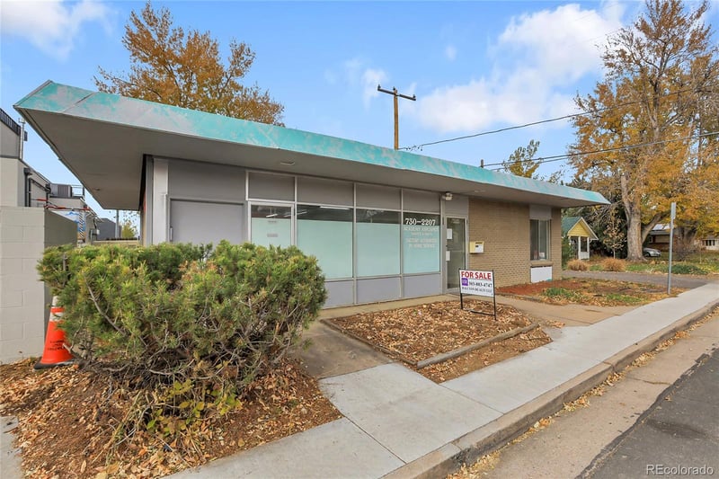 5687 Foresthill St, Littleton, CO 80120