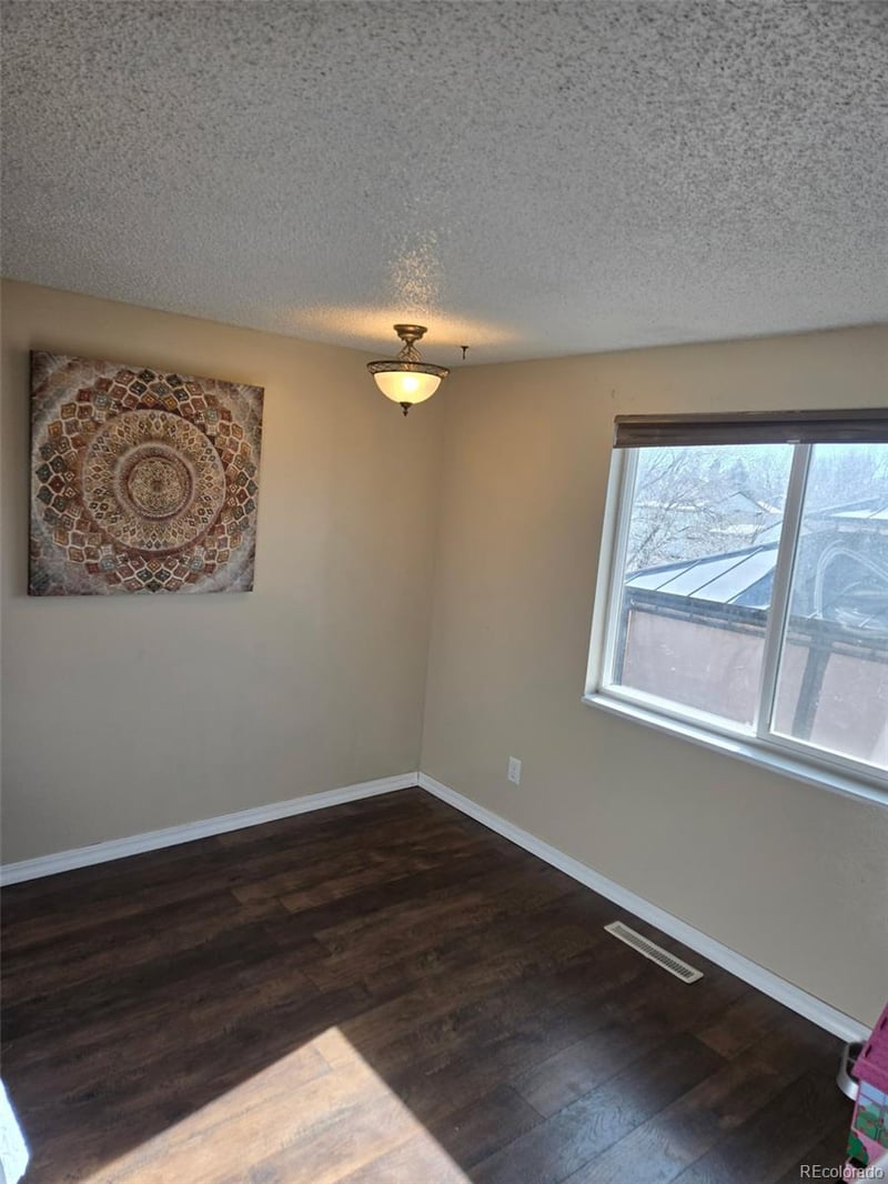 7155 Omaha Blvd, Colorado Springs, CO 80915