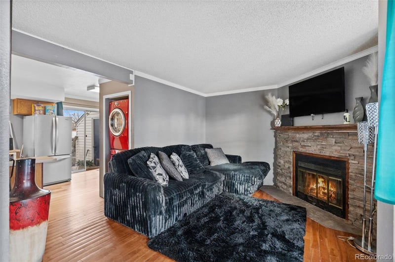 17211 Ford Dr, Aurora, CO 80017