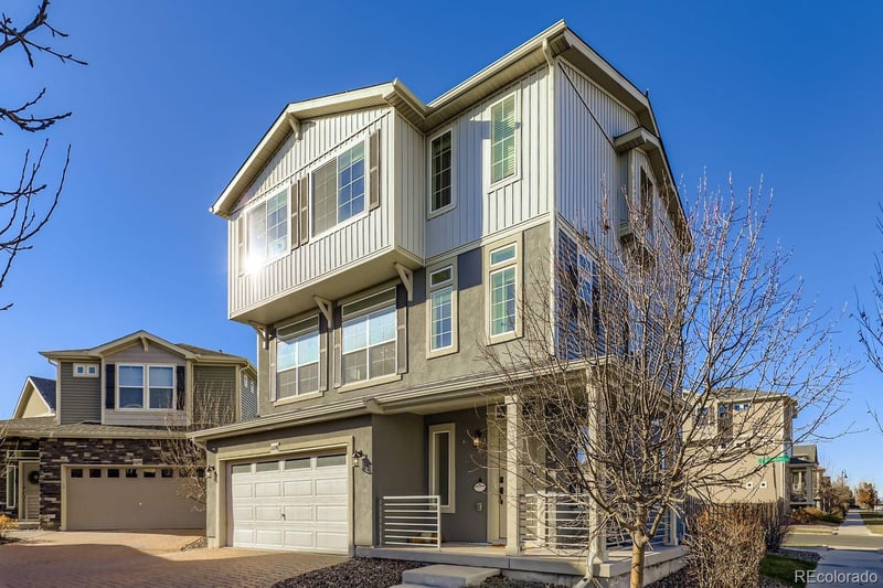 26248 E Maple Dr, Aurora, CO 80018