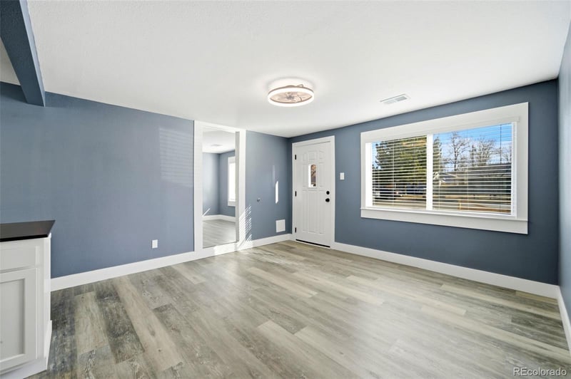 4933 Steele St, Denver, CO 80216