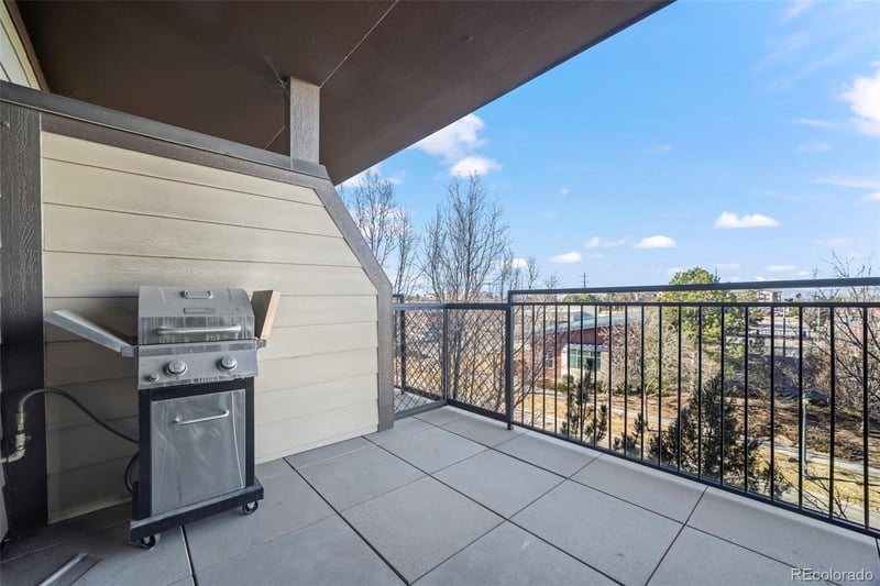 15475 Andrews Dr #307, Denver, CO 80239