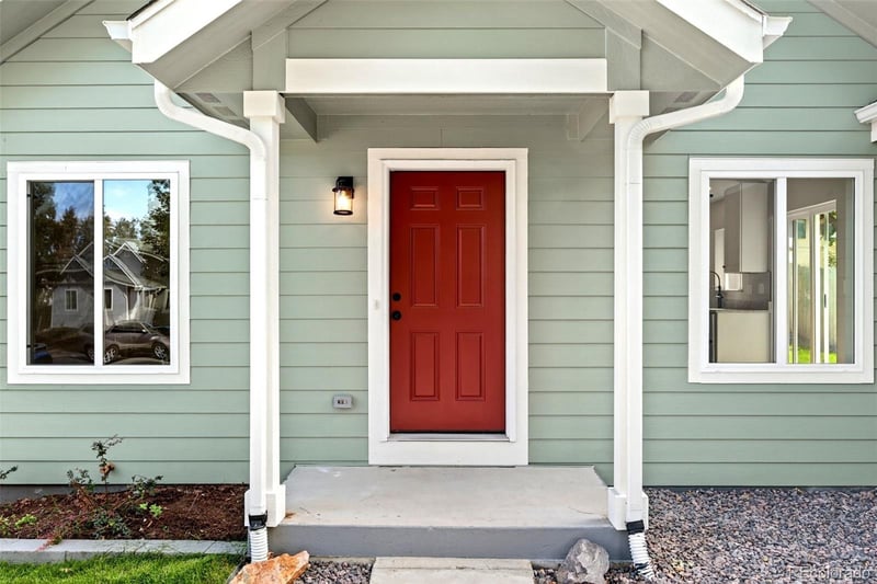 17419 Whitaker Dr, Aurora, CO 80015