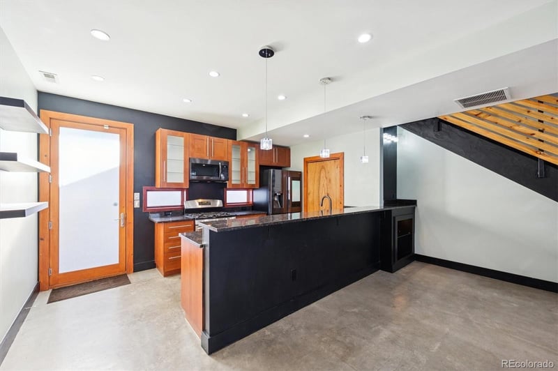 1544 Zenobia St #103, Denver, CO 80204