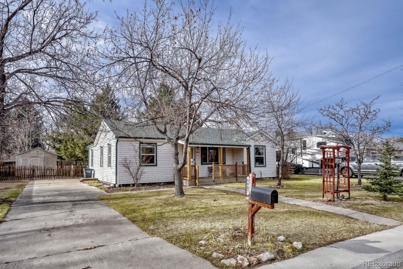 6087 Depew St, Arvada, CO 80003