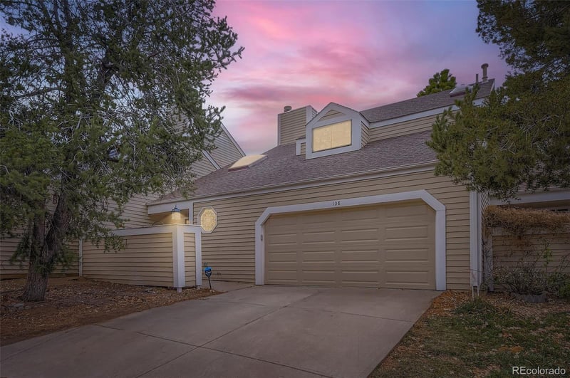 108 Fraser Cir, Aurora, CO 80012