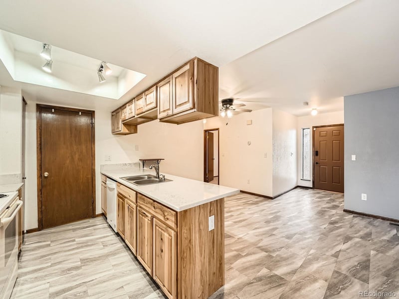 9477 89 Cir, Broomfield, CO 80021