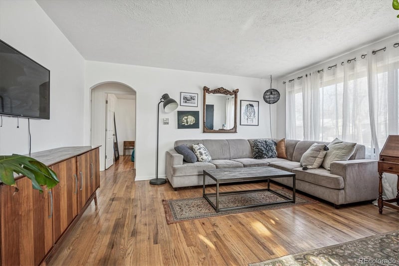 2325 Ironton St, Aurora, CO 80010