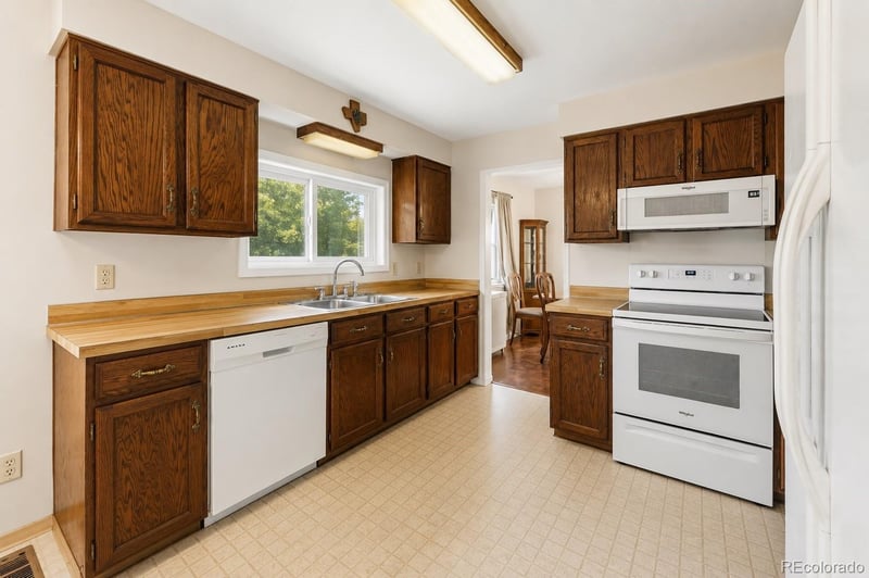 1551 Dawson St, Aurora, CO 80012