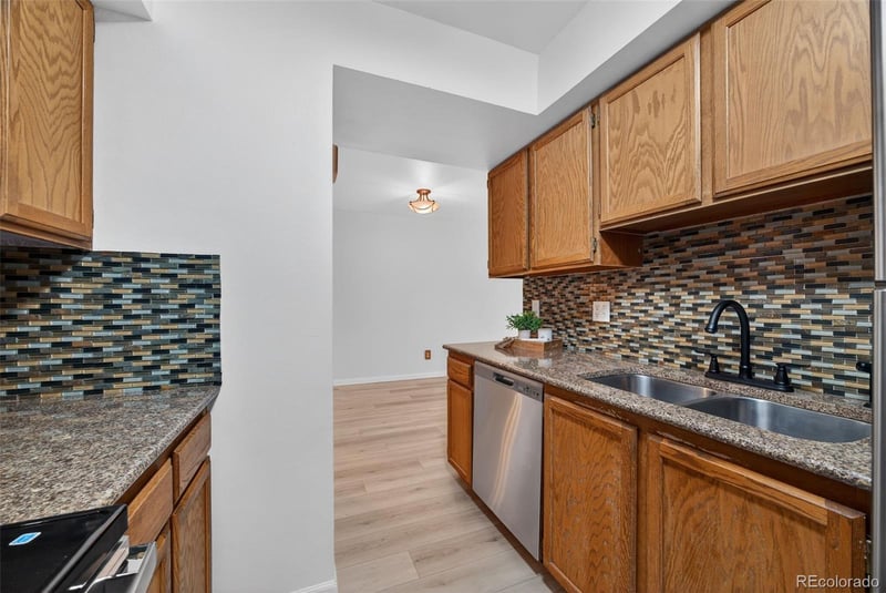 775 Canyon Dr, Castle Rock, CO 80104