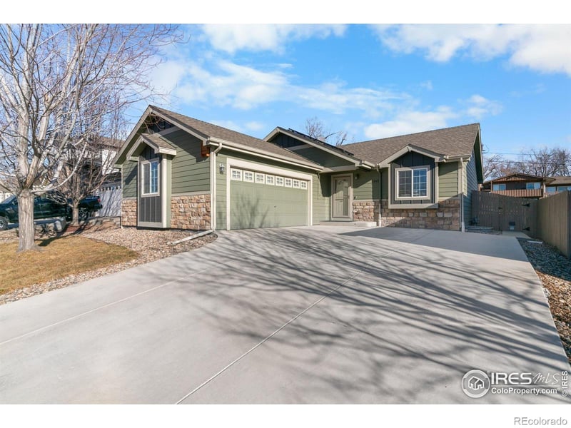 2268 Sopris Cir, Loveland, CO 80537