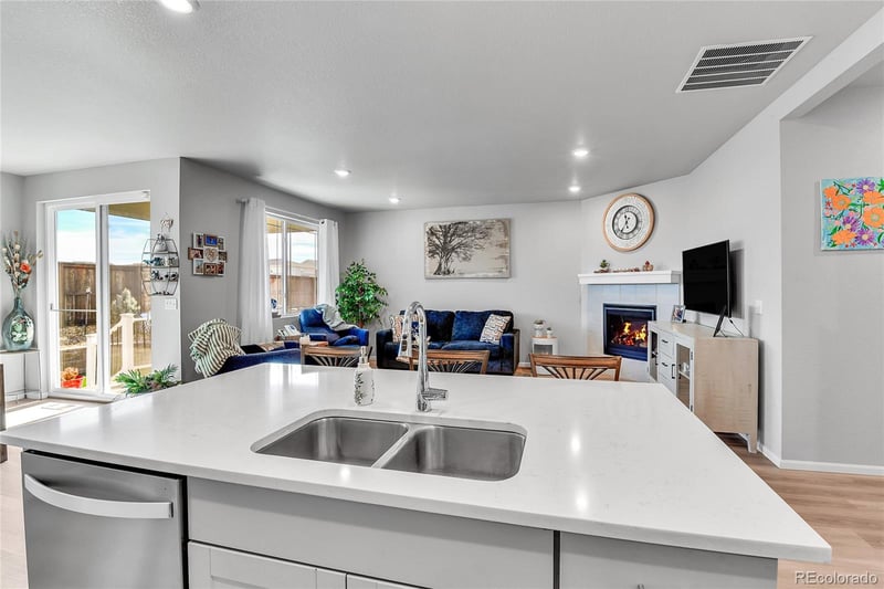 9230 Sedalia St, Commerce, CO 80022