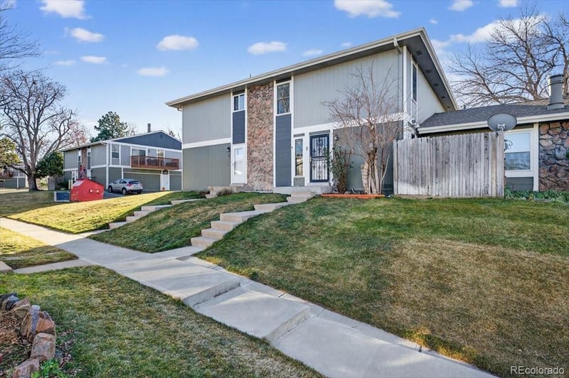 10001 Evans #42B, Aurora, CO 80247