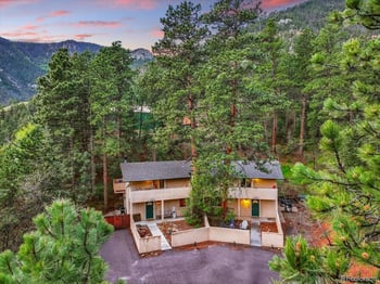 4840-4860 Pikes Peak Hw, Cascade, CO 80809