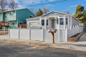 1308 Race St, Colorado Springs, CO 80904