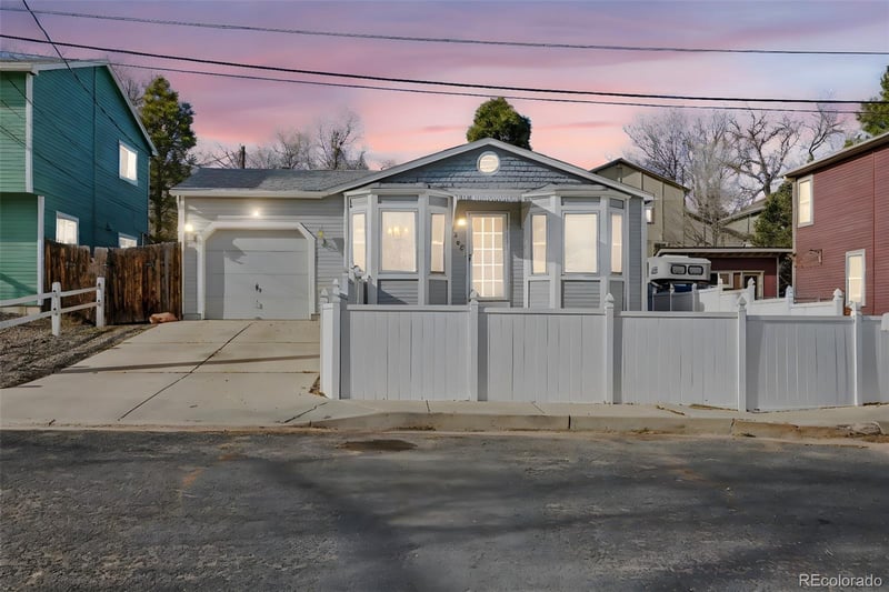 1308 Race St, Colorado Springs, CO 80904