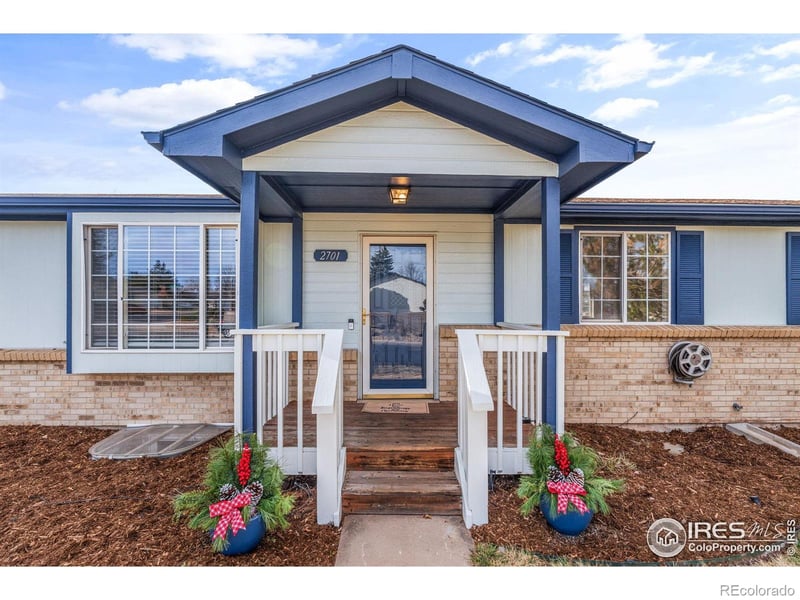 2701 Jasper St, Aurora, CO 80013
