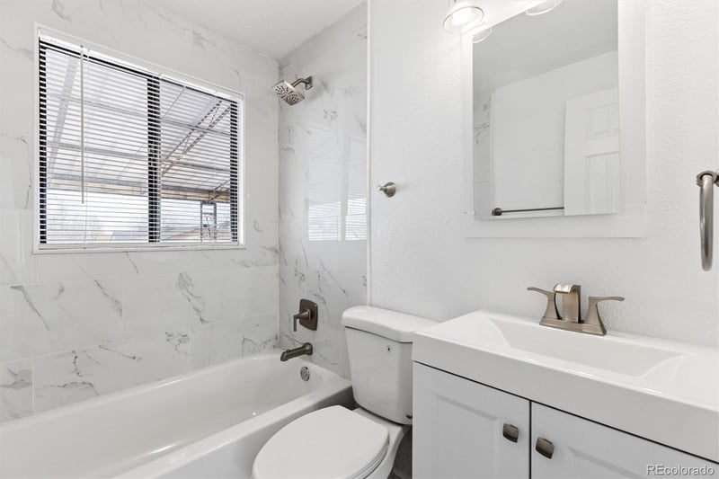 4876 Decatur St, Denver, CO 80221