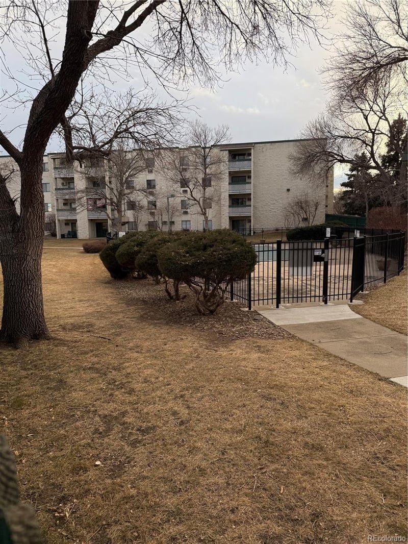 7780 38th Ave #302, Wheat Ridge, CO 80033