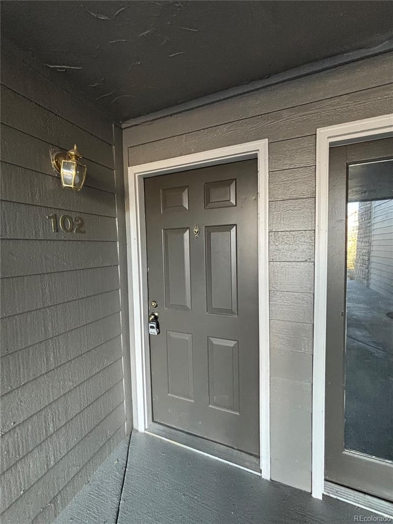 2575 Syracuse Way #J102, Denver, CO 80231