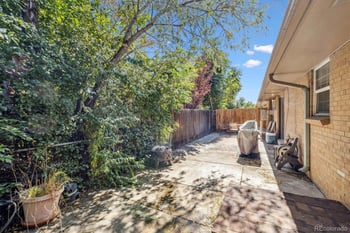 10211 59th Pl, Arvada, CO 80004