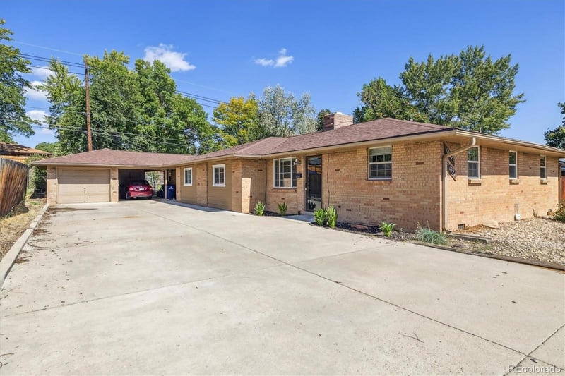 10211 59th Pl, Arvada, CO 80004