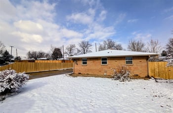 10211 59th Pl, Arvada, CO 80004