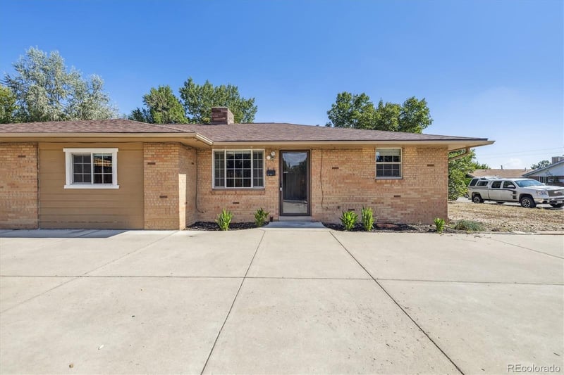 10211 59th Pl, Arvada, CO 80004