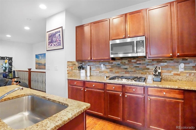 6404 Harvest St, Aurora, CO 80016