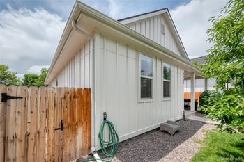 1721 Jackson St, Denver, CO 80210