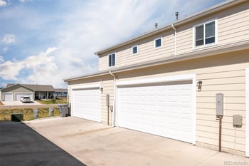 306 4th Ct, Deer Trail, CO 80105