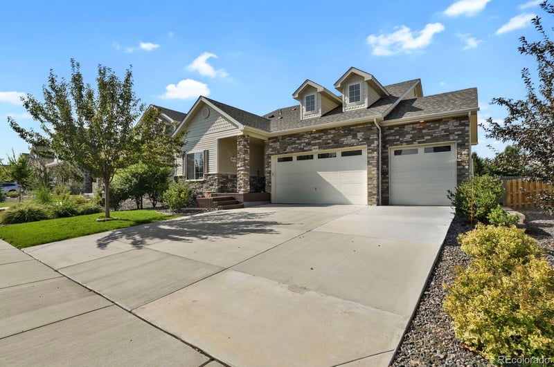 25972 Archer Dr, Aurora, CO 80018