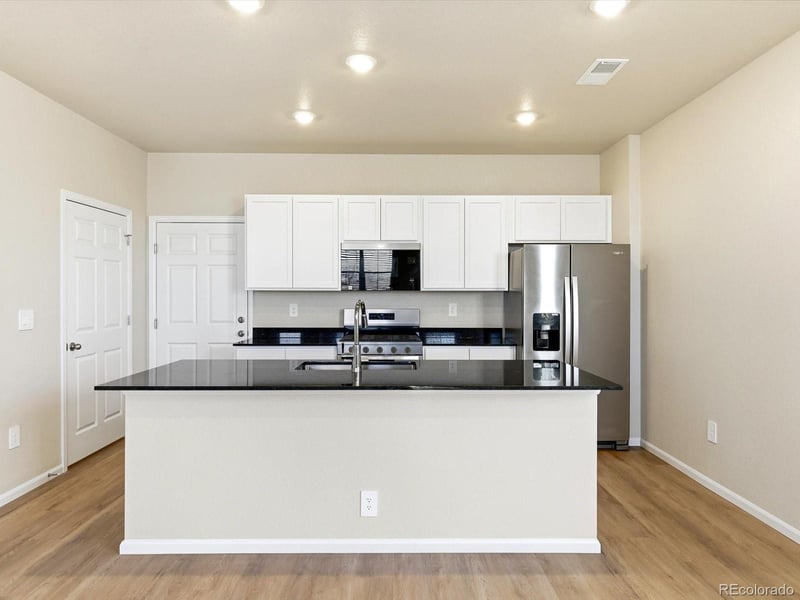 744 Rome St, Aurora, CO 80018