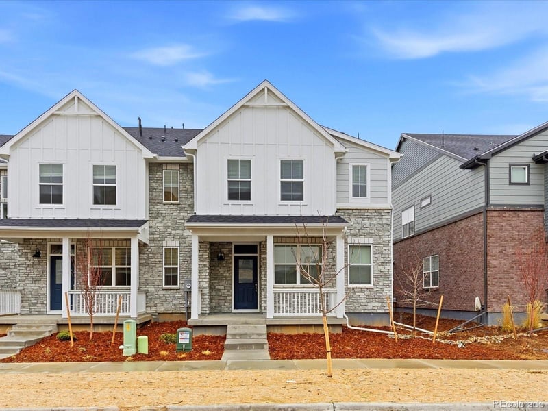 22175 7th Pl, Aurora, CO 80018