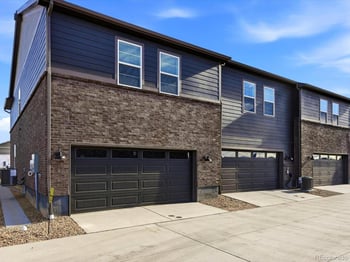 6517 Nepal St, Aurora, CO 80019