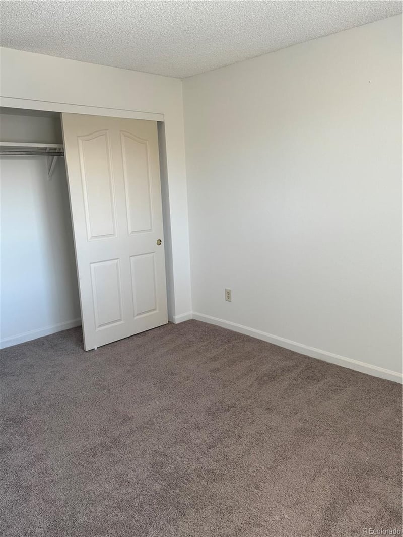 1850 Pitkin Cir #B, Aurora, CO 80017