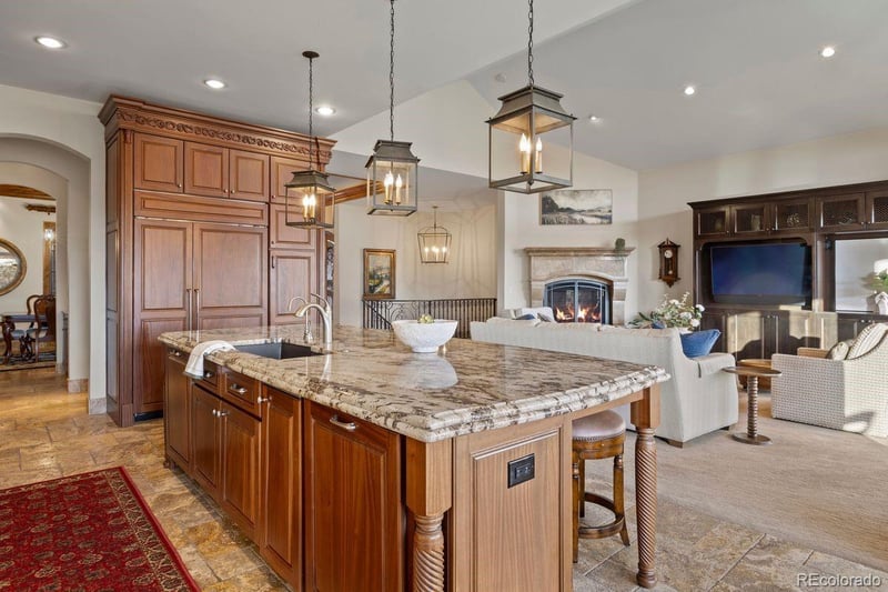 6020 S Race Ct, Centennial, CO 80121