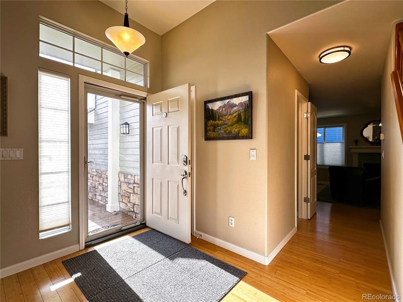 2276 Holman Cir, Lakewood, CO 80228