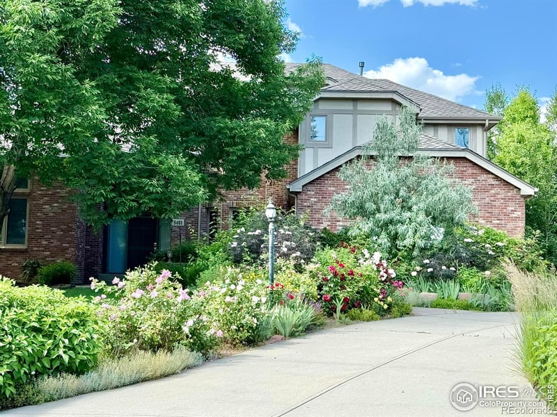 8461 Pawnee Ln, Niwot, CO 80503