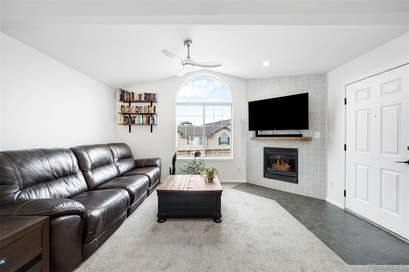 8747 Dry Creek Rd #1624, Englewood, CO 80112