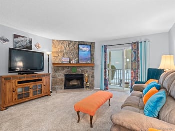 902 Walden St #102, Aurora, CO 80017