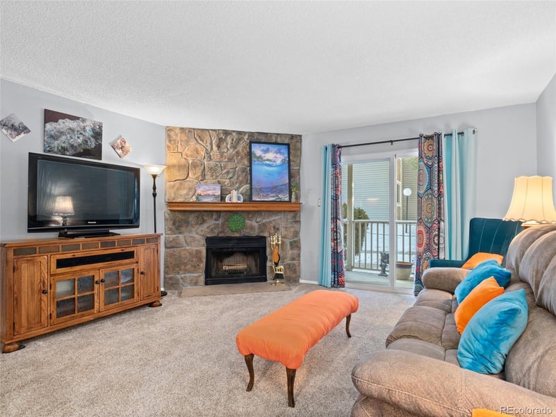 902 Walden St #102, Aurora, CO 80017