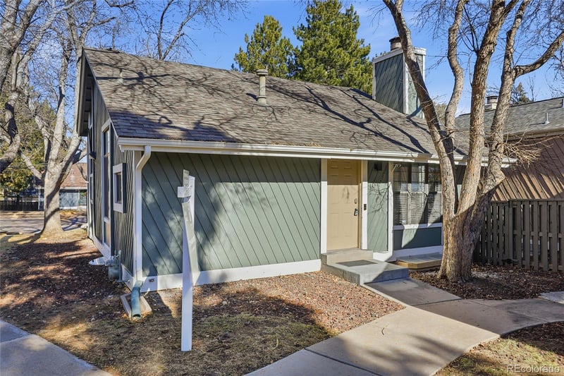 10187 E Peakview Ave, Englewood, CO 80111