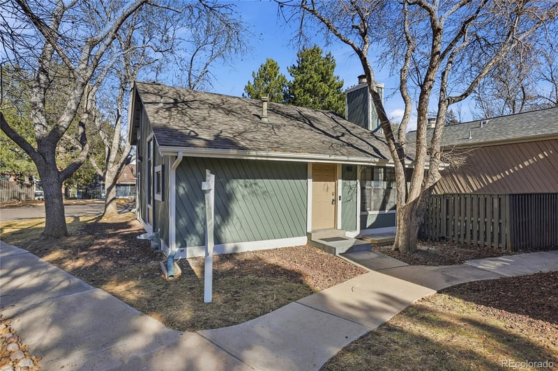 10187 E Peakview Ave, Englewood, CO 80111