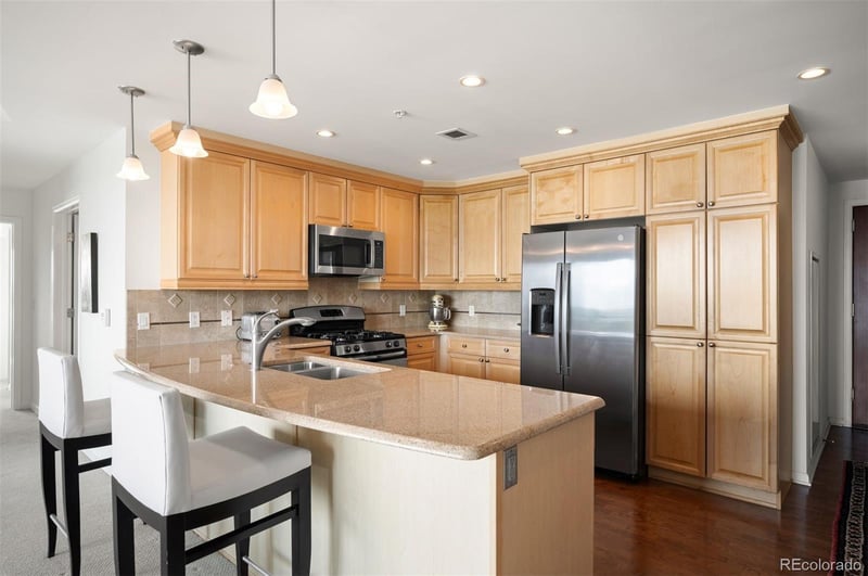 2990 17th Ave #904, Denver, CO 80206