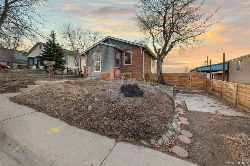 1047 Meade St, Denver, CO 80204