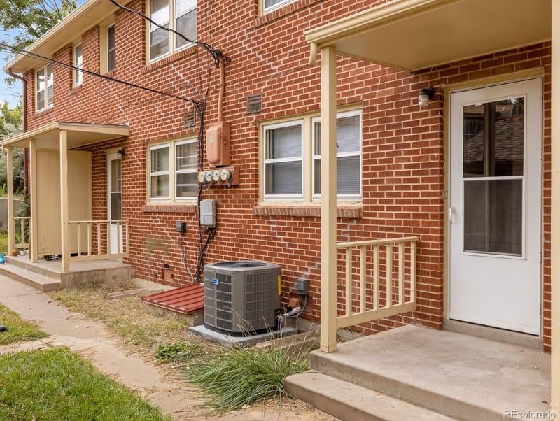 1532 Bonforte Blvd, Pueblo, CO 81001