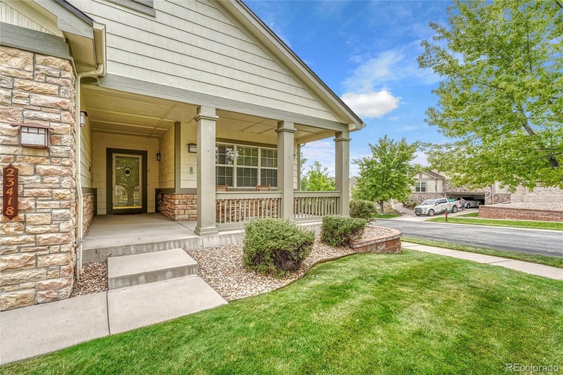 23418 Long Pl, Aurora, CO 80016