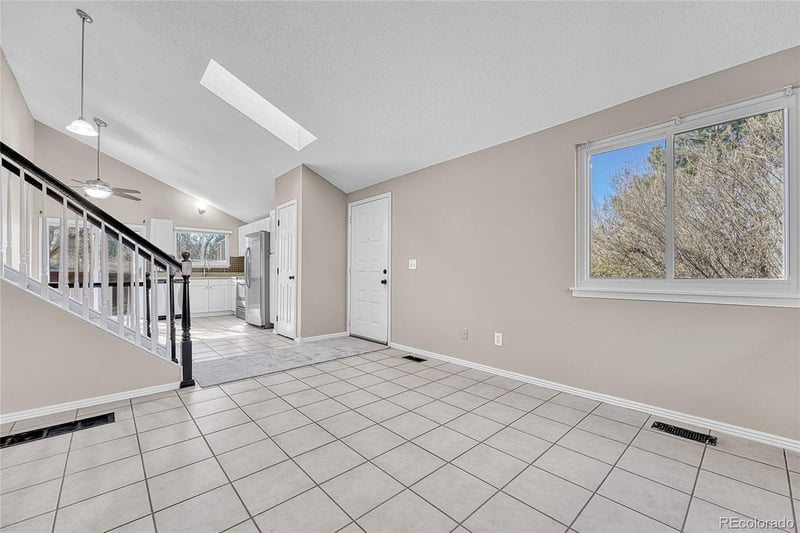 523 Chiswick Cir, Littleton, CO 80126