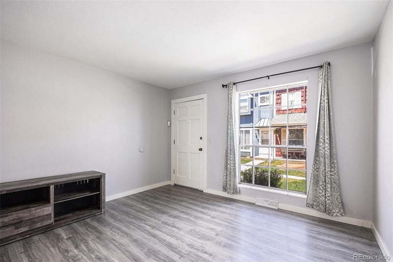 15777 13th Pl, Aurora, CO 80011